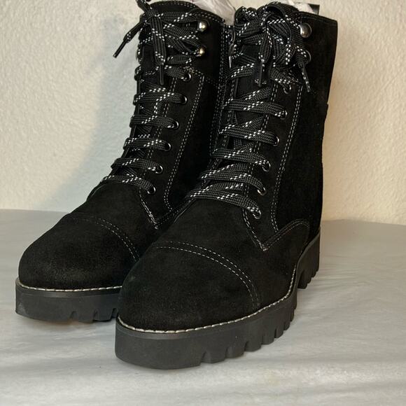Donald Pliner Ease waxy suede Ankle Boots Womens‎ Size 6 lace up boot black - Picture 1 of 7